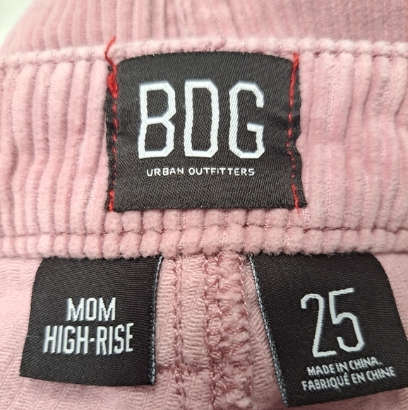 Urban Outfitters BDG Dusty Rose Corduroy High Rise Pants  Size 25 - Picture 3 of 4